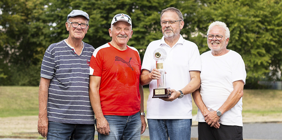 1 Petanque Club 99 Kamen E V